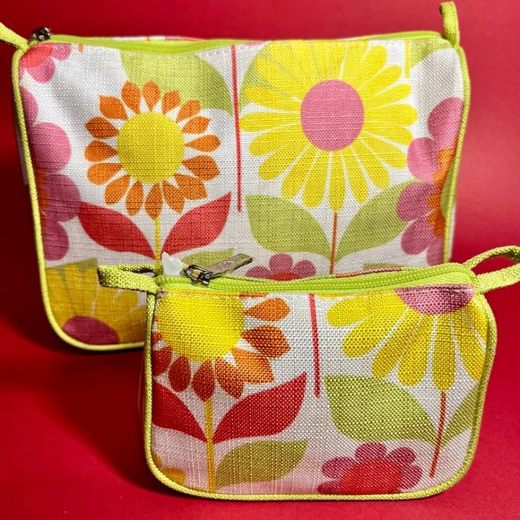 Clinique Bright and Happy Floral Makeup Bag - Picture 4 of 6